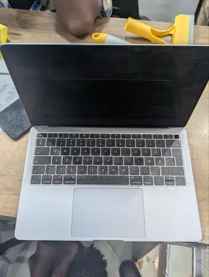 Laptop Apple MacBook Air 2019 8GB Intel Core i5 SSD 128GB