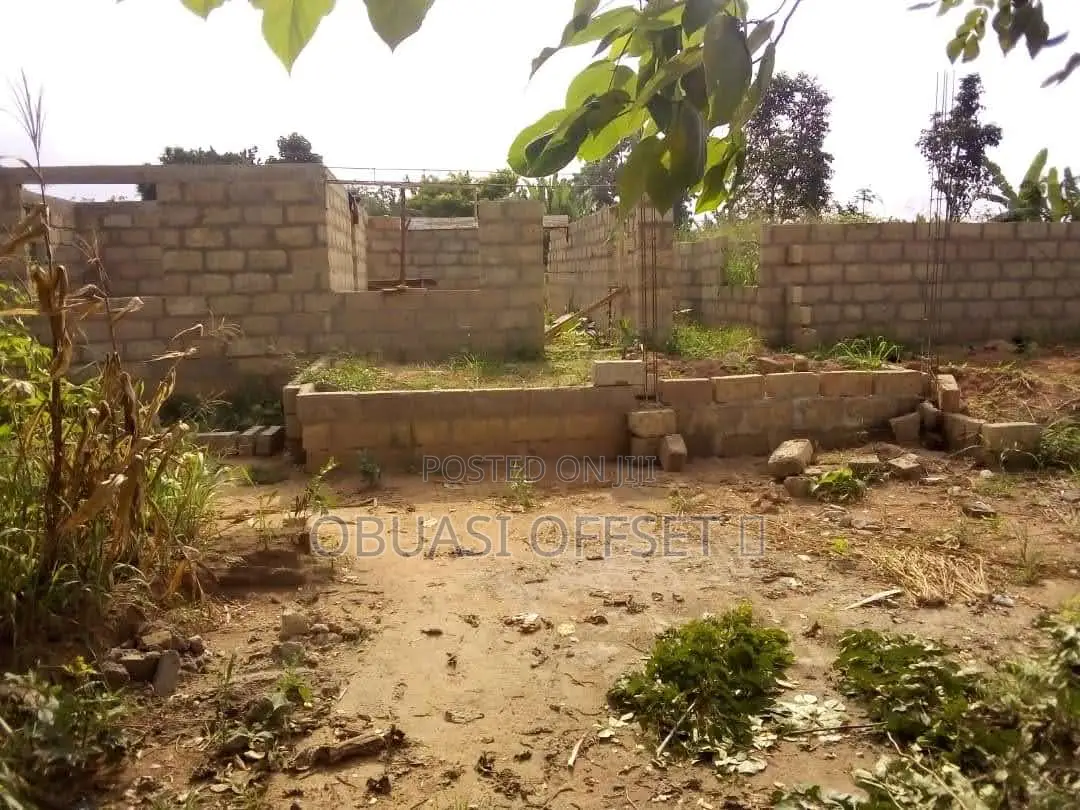 5bdrm House in Kumasi Metropolitan for sale