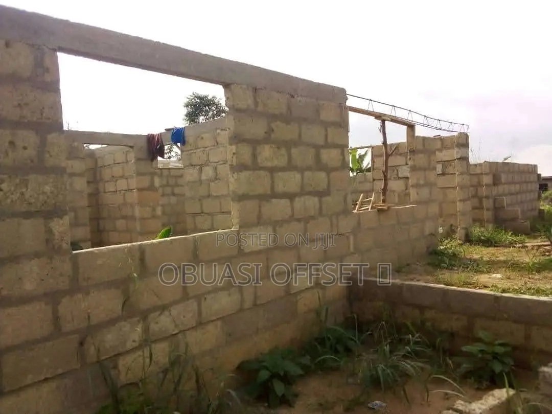 5bdrm House in Kumasi Metropolitan for sale