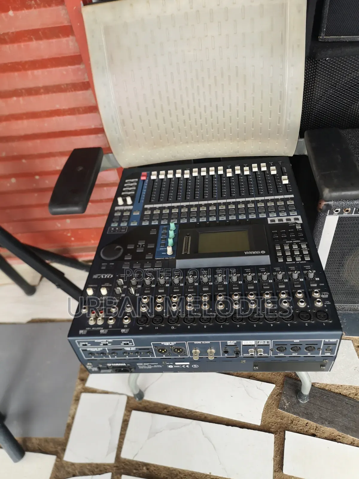 Yamaha 01v96 Digital Mixing Console