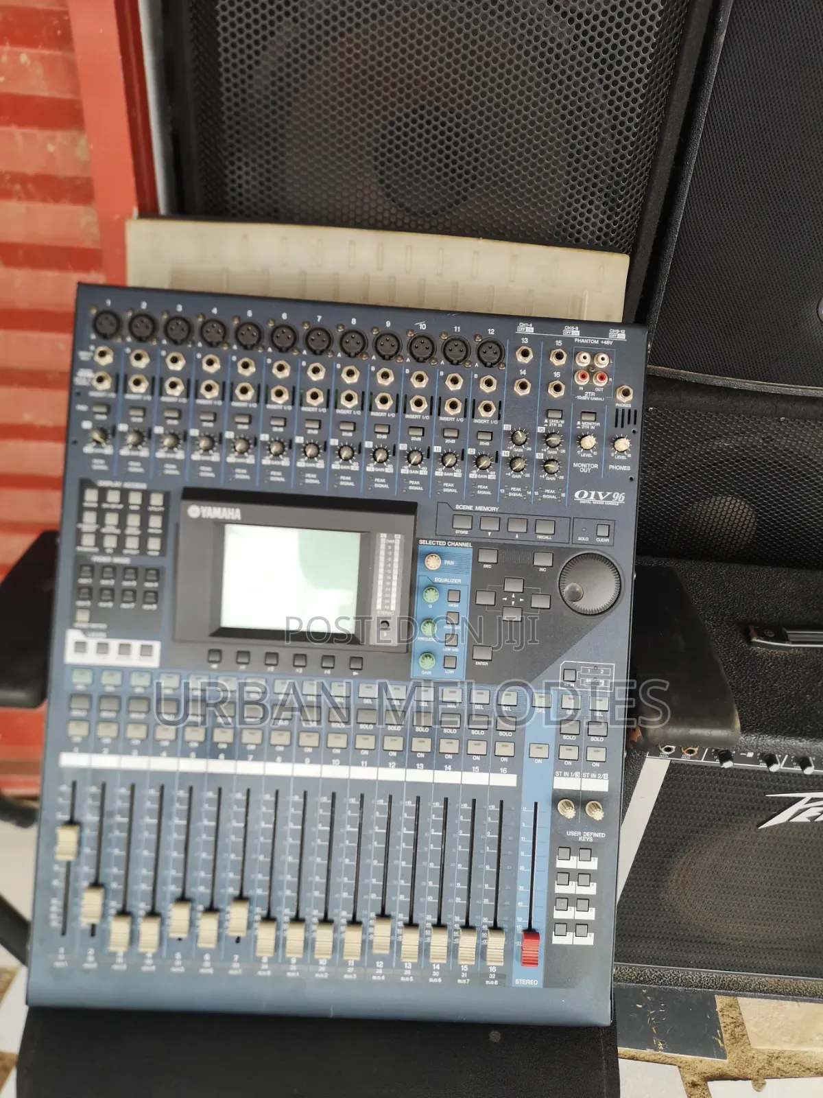 Yamaha 01v96 Digital Mixing Console