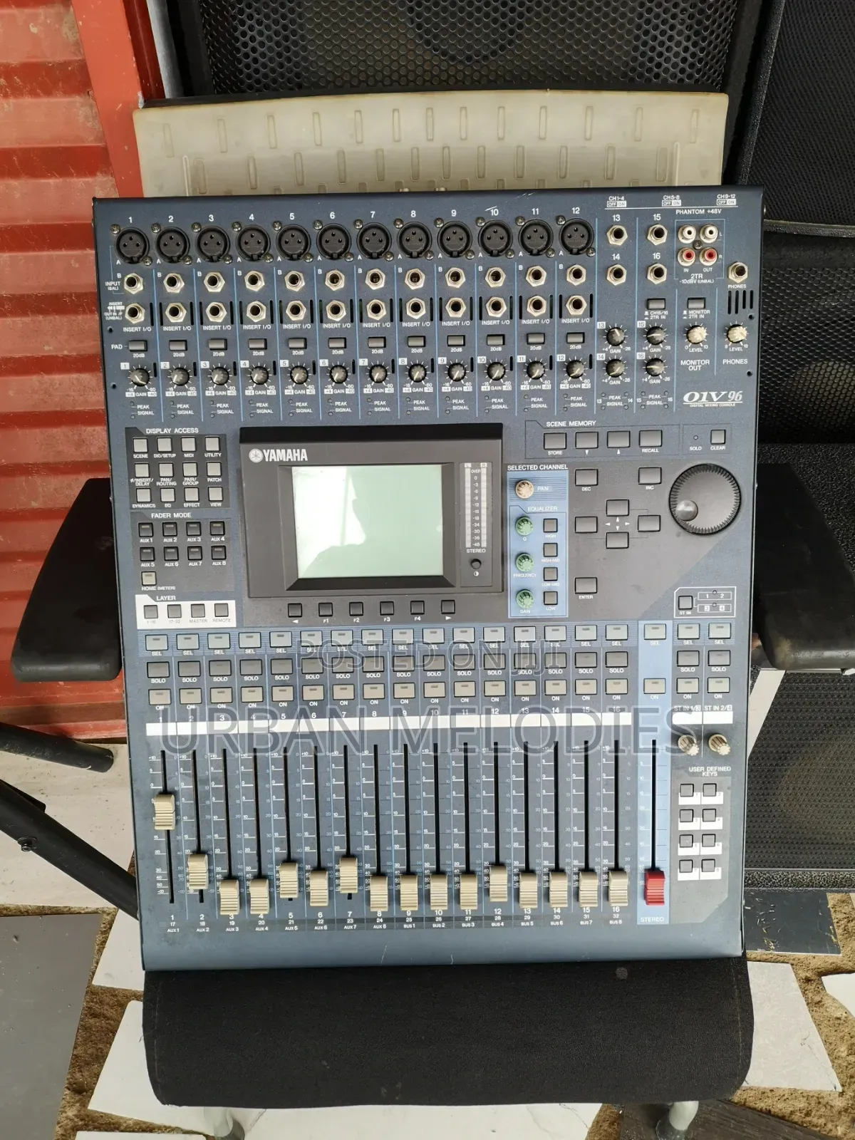 Yamaha 01v96 Digital Mixing Console