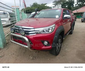Toyota Hilux 2019 Red
