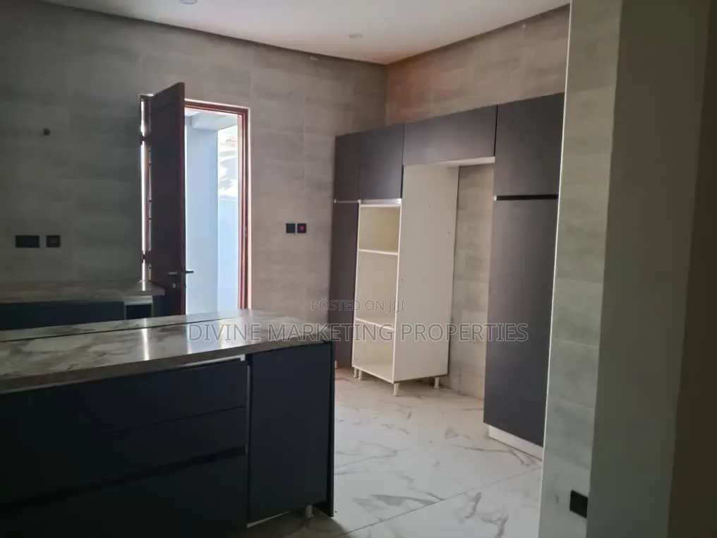 3bdrm House in Sonitra, Amasaman for sale
