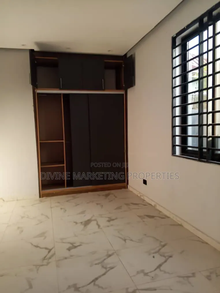 3bdrm House in Sonitra, Amasaman for sale