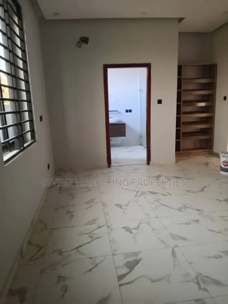 3bdrm House in Sonitra, Amasaman for sale