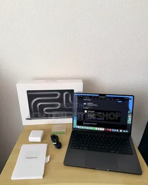 New Laptop Apple MacBook Pro 2025 M5 14-inch 16GB Apple M5 SSD 512GB