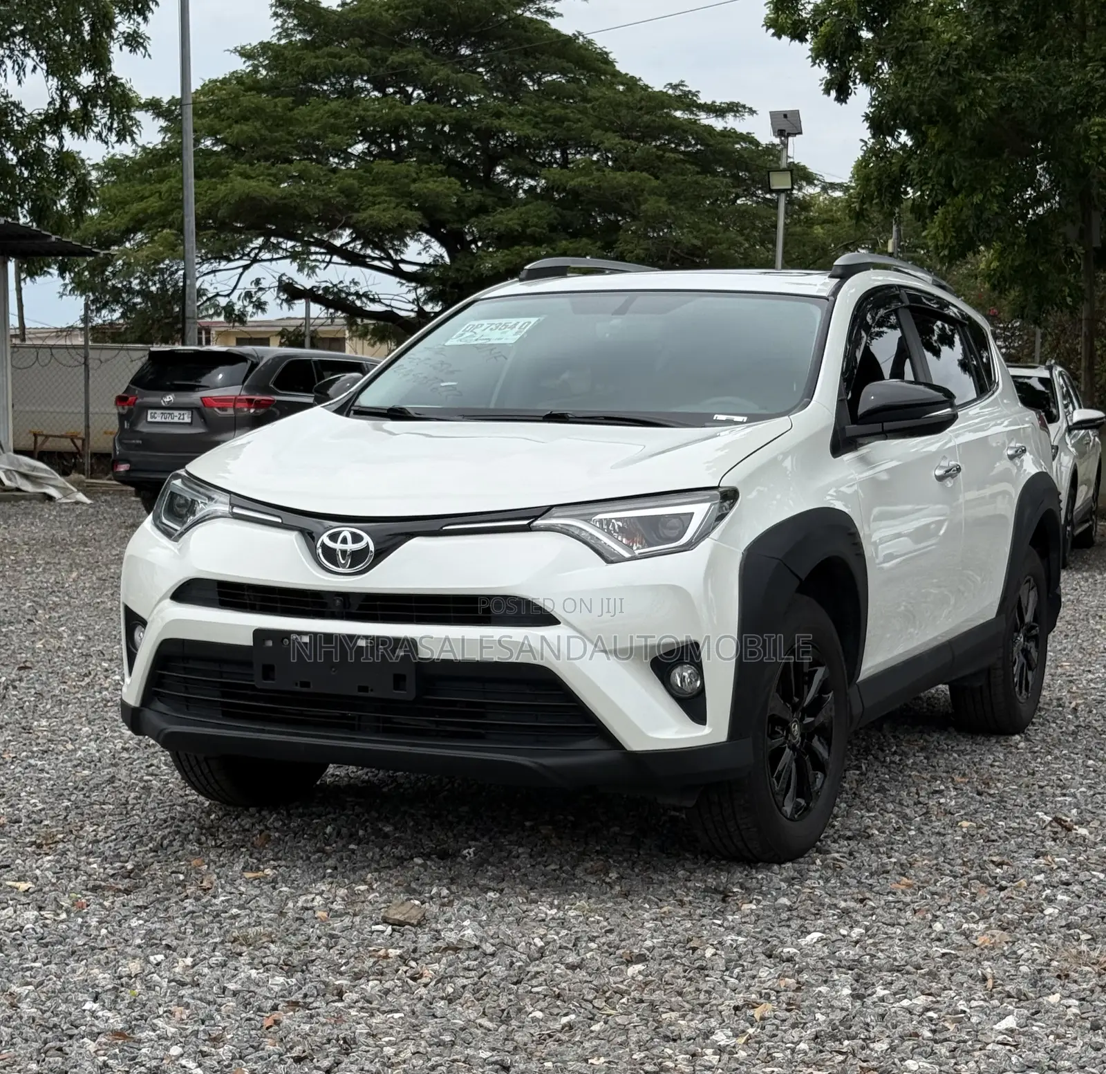 Toyota RAV4 Limited AWD 2019 White