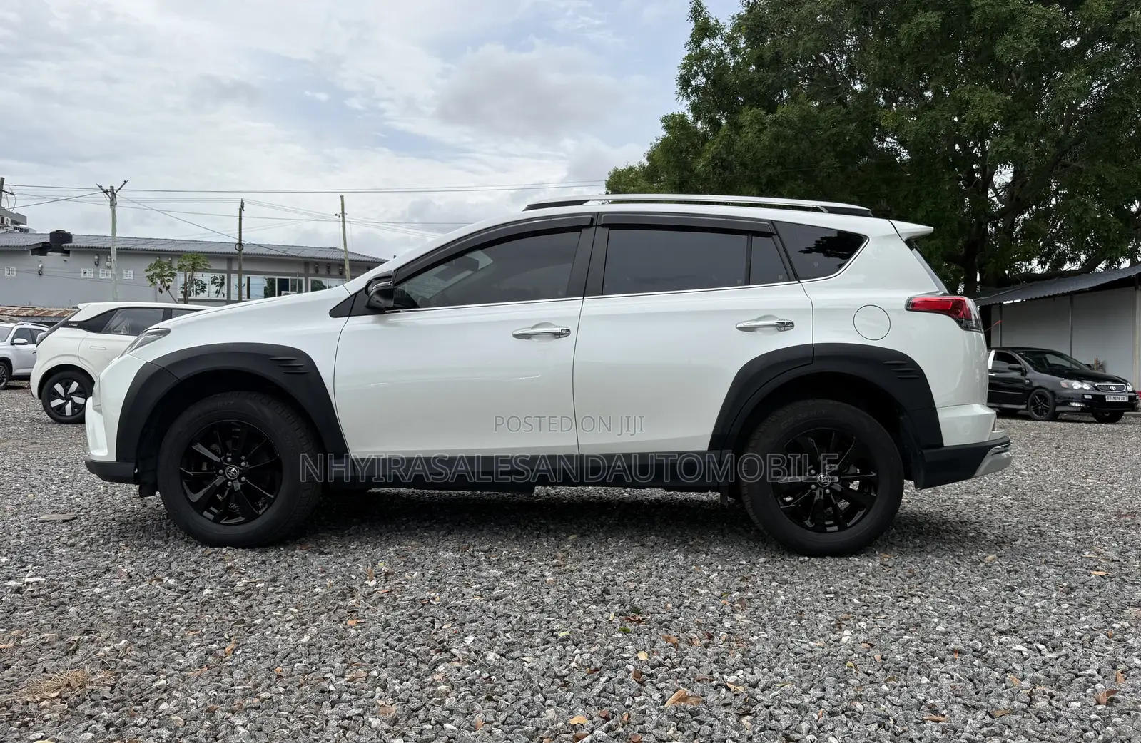 Toyota RAV4 Limited AWD 2019 White