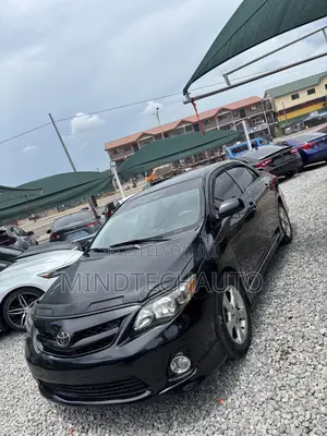 Toyota Corolla S 4dr Sedan (1.8L 4cyl 4A) 2012 Black