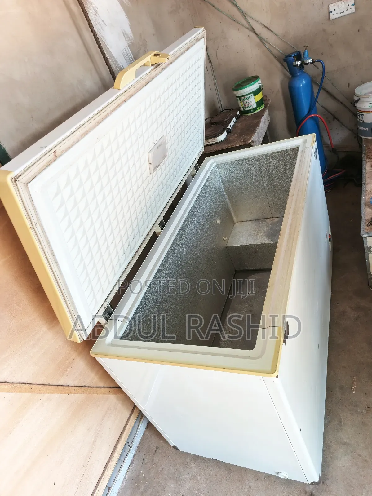 Slightly Used 415 Litres Commercial Deep Freezer