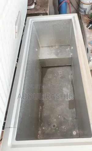 Slightly Used 415 Litres Commercial Deep Freezer