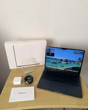 New Laptop Apple MacBook Pro M1 16GB Apple M1 Pro SSHD (Hybrid) 512GB