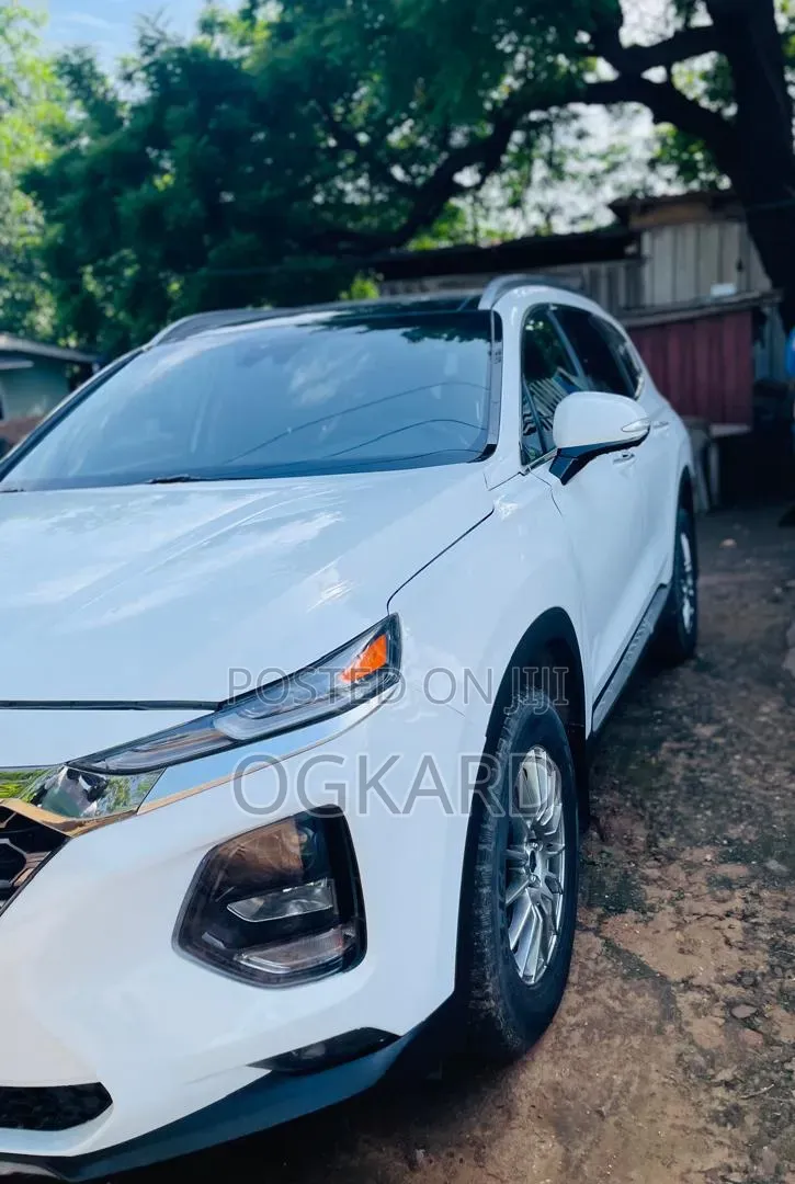 Hyundai Santa Fe Ultimate 2.0T AWD 2019 White