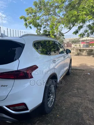 Hyundai Santa Fe Ultimate 2.0T AWD 2019 White