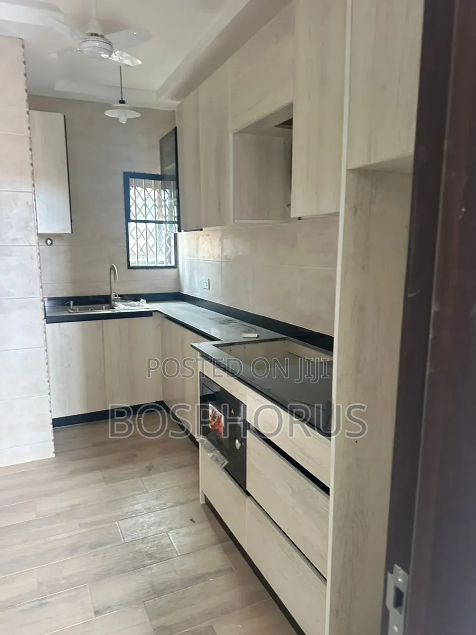 3bdrm House in Botwe School for sale