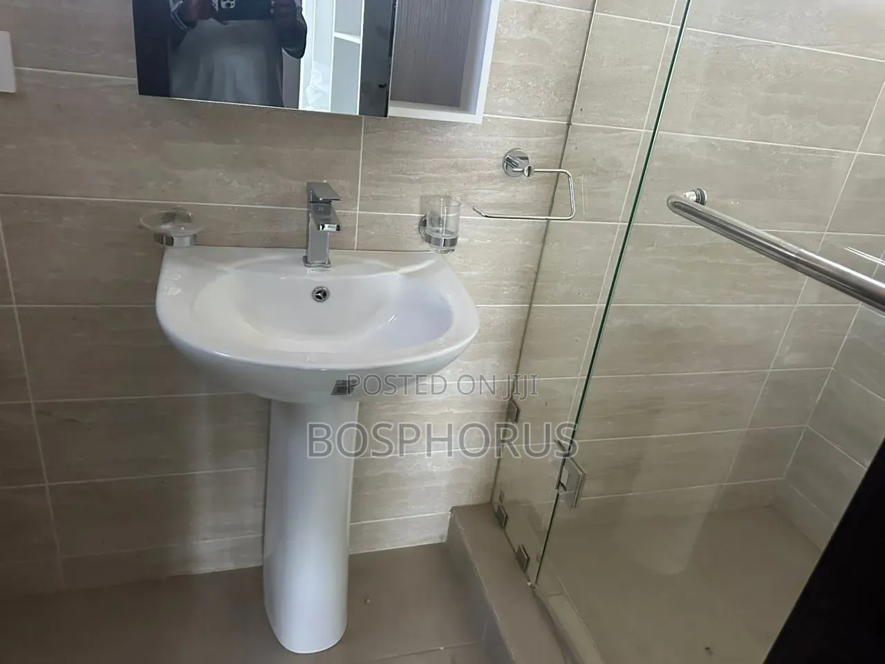 3bdrm House in Botwe School for sale