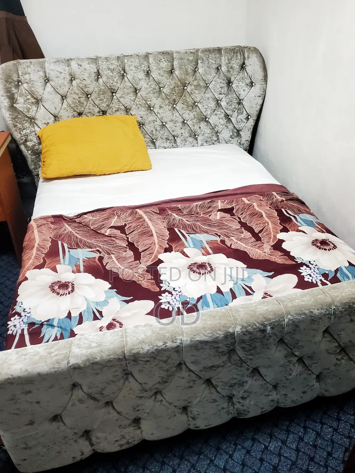 Grey Crushed Velvet Wingback Bed