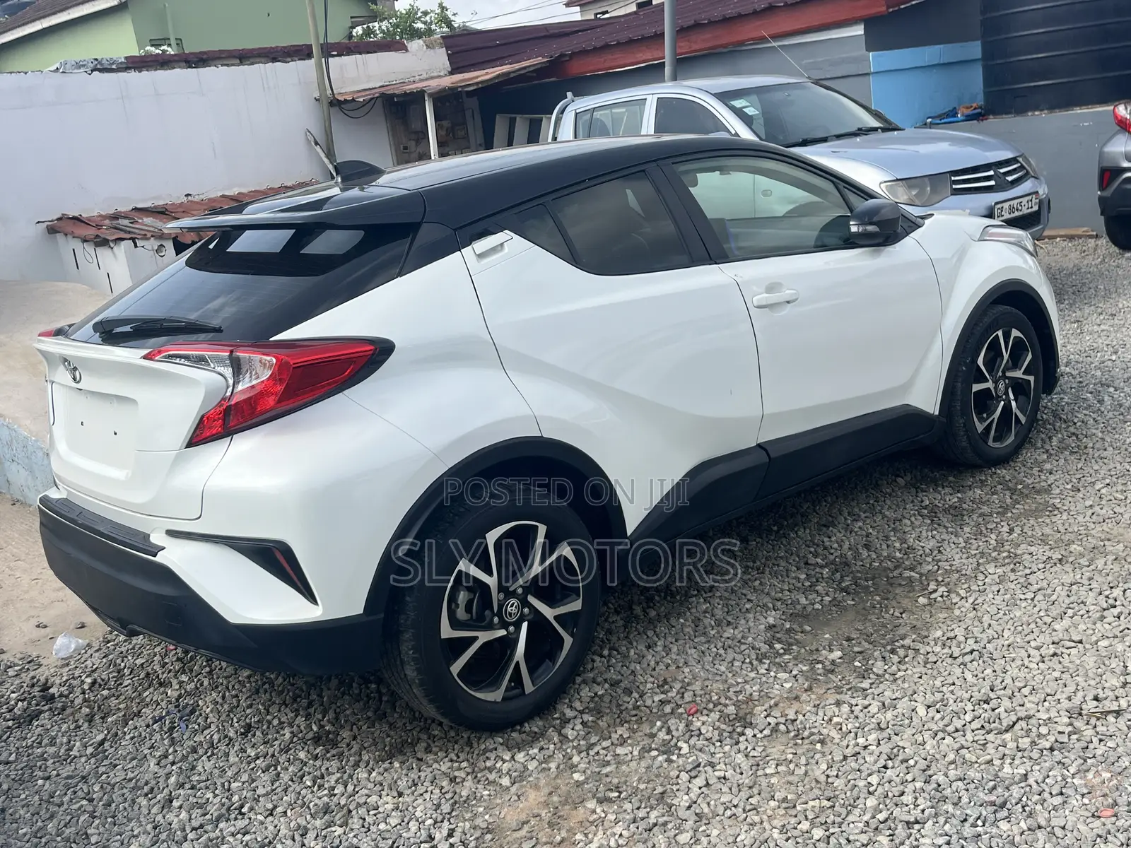 Toyota C-HR LE FWD 2020 White