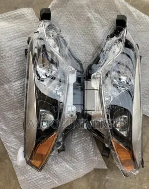 Toyota Corolla 2014, 2015, 2016 Headlight Available