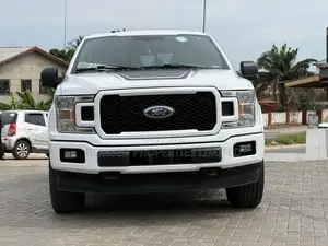Ford F-150 Lariat 4x4 SuperCab Styleside 8 ft. box 163 in. WB 2018
