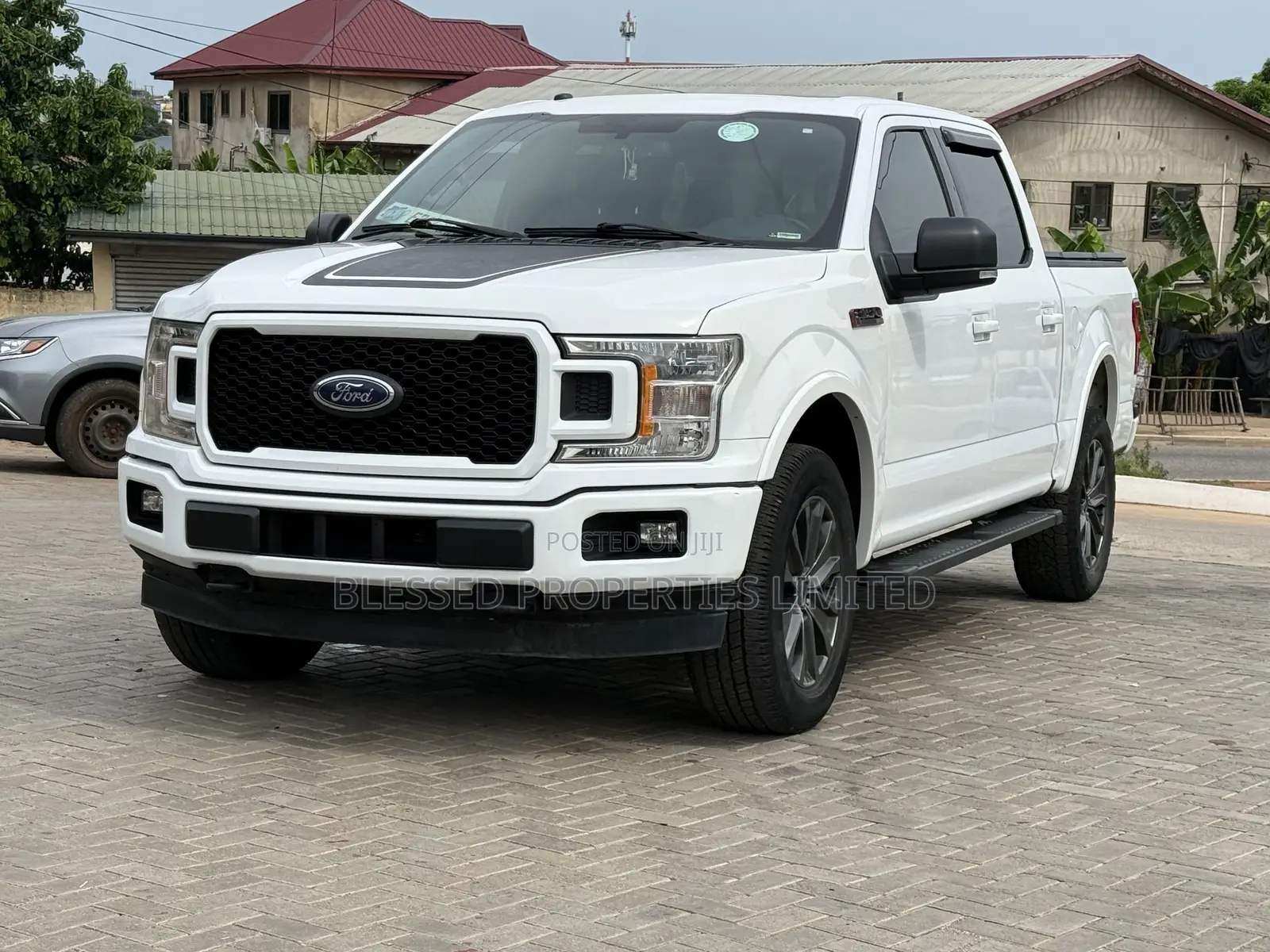 Ford F-150 Lariat 4x4 SuperCab Styleside 8 ft. box 163 in. WB 2018