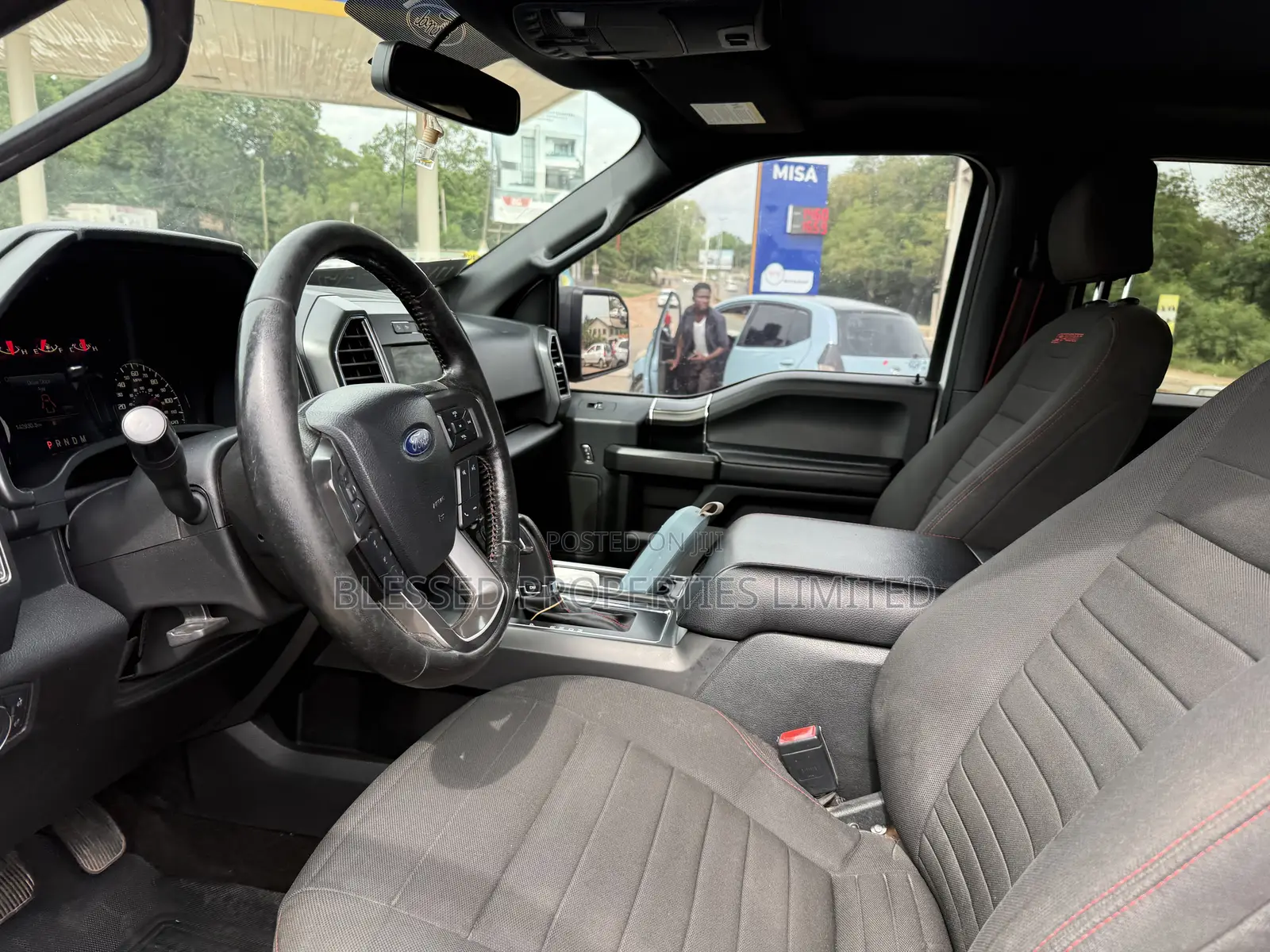 Ford F-150 Lariat 4x4 SuperCab Styleside 8 ft. box 163 in. WB 2018