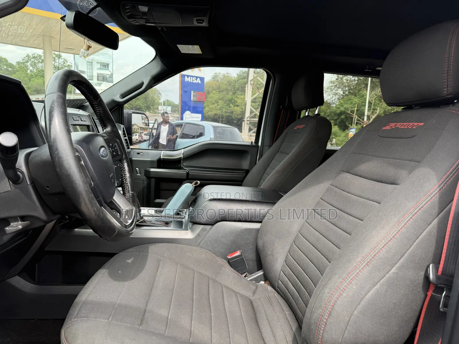 Ford F-150 Lariat 4x4 SuperCab Styleside 8 ft. box 163 in. WB 2018