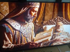 Samsung 43” Ultra-Clear Smart Television Experience