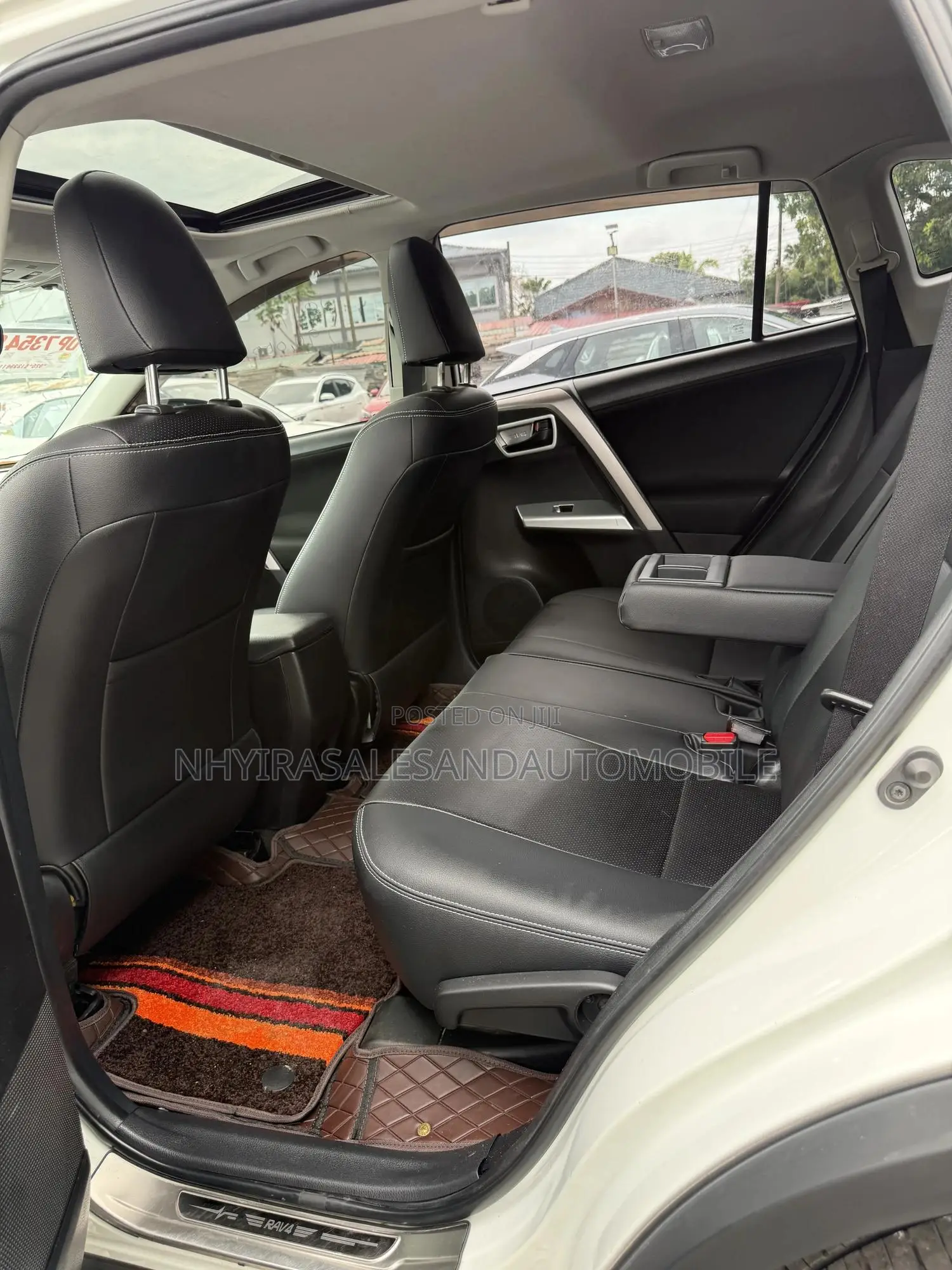 Toyota RAV4 Limited AWD 2019 White