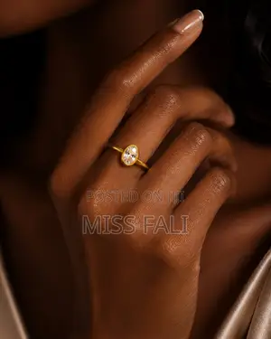 Celeste Solitaire Ring. Size 7-9.