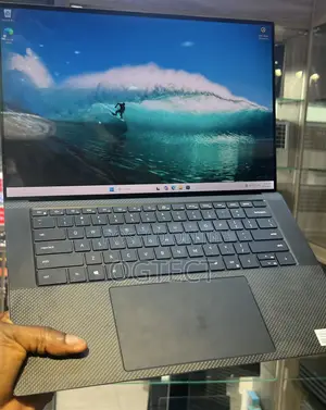 Laptop Dell Precision 5560 16GB Intel Core i7 SSD 512GB