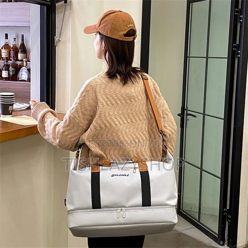 Traveling Bag