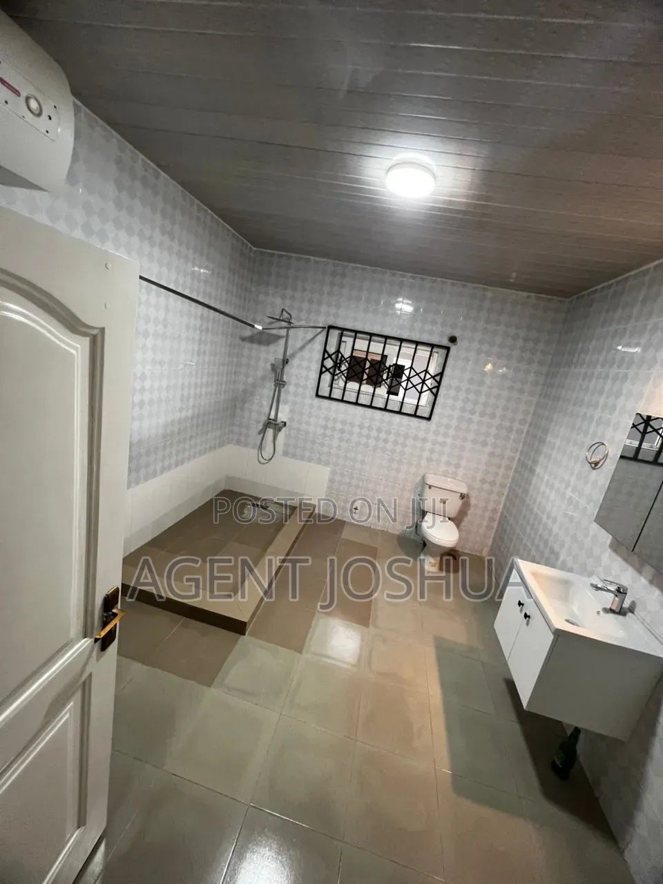 3bdrm Townhouse / Terrace in Manet Court Estate, Spintex for rent