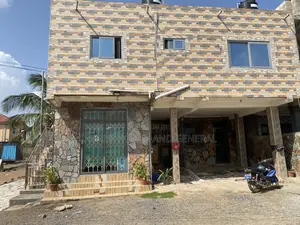 6bdrm Apartment in Lebanon Mother Of, Ashaiman Municipal for sale