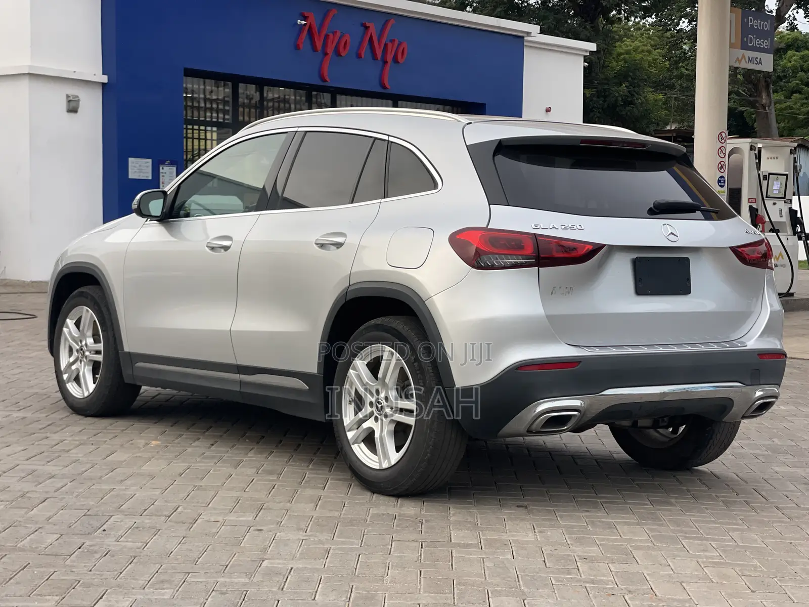 Mercedes-Benz GLA 250 2021 Silver