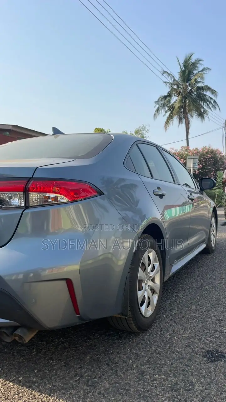 Toyota Corolla 2021 Gray