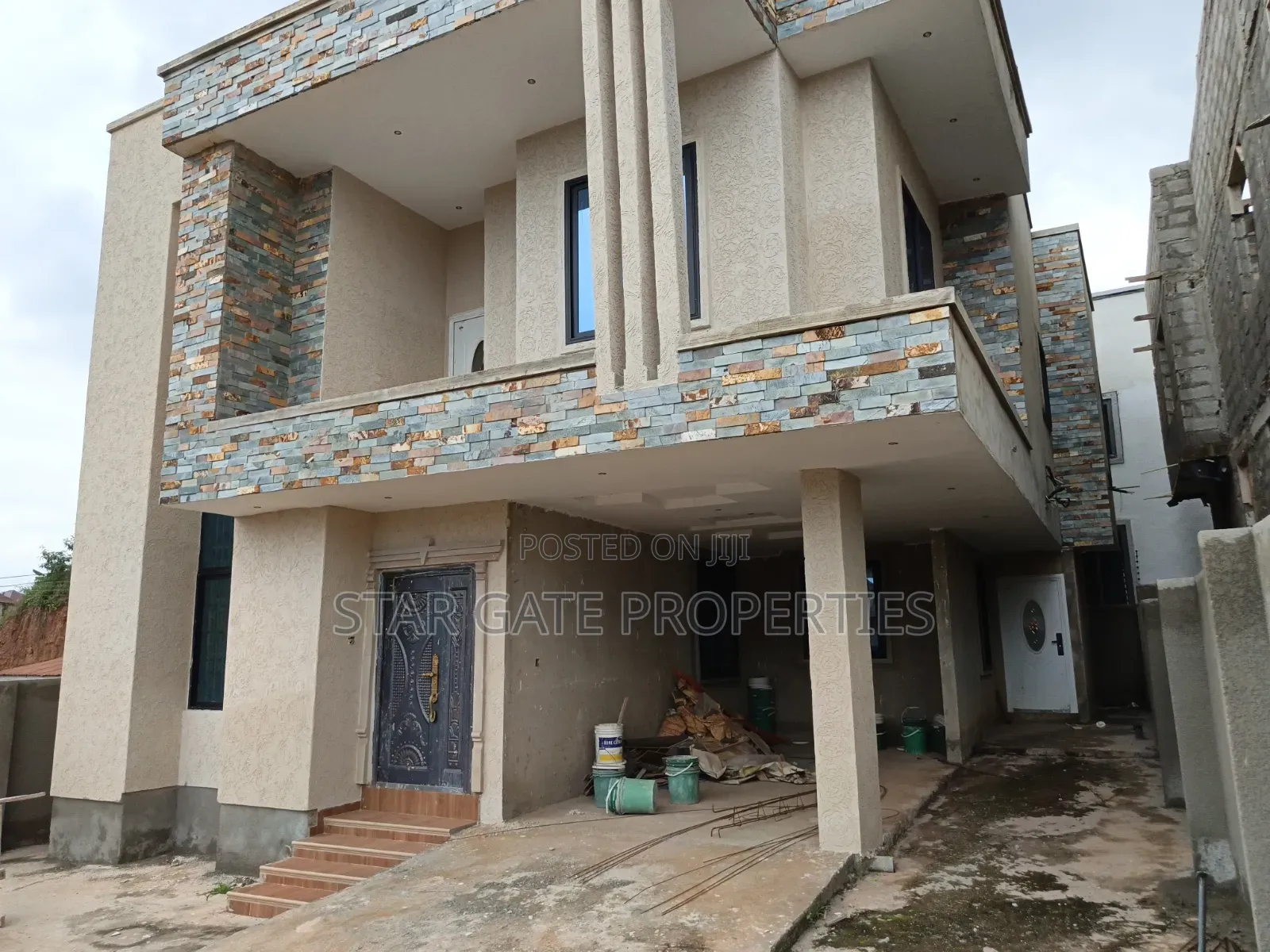 4bdrm House in Santasi Brofoyedu, Kumasi Metropolitan for sale