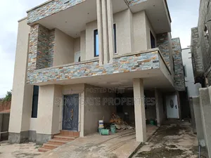 4bdrm House in Santasi Brofoyedu, Kumasi Metropolitan for sale