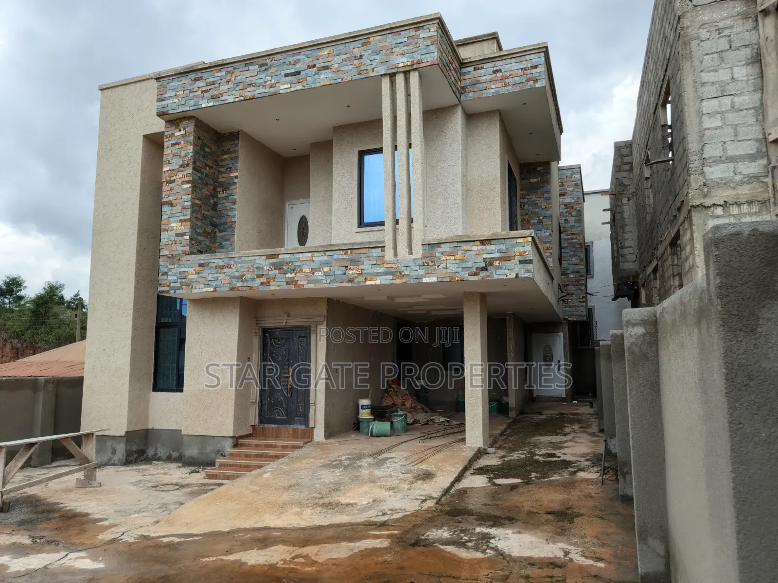 4bdrm House in Santasi Brofoyedu, Kumasi Metropolitan for sale