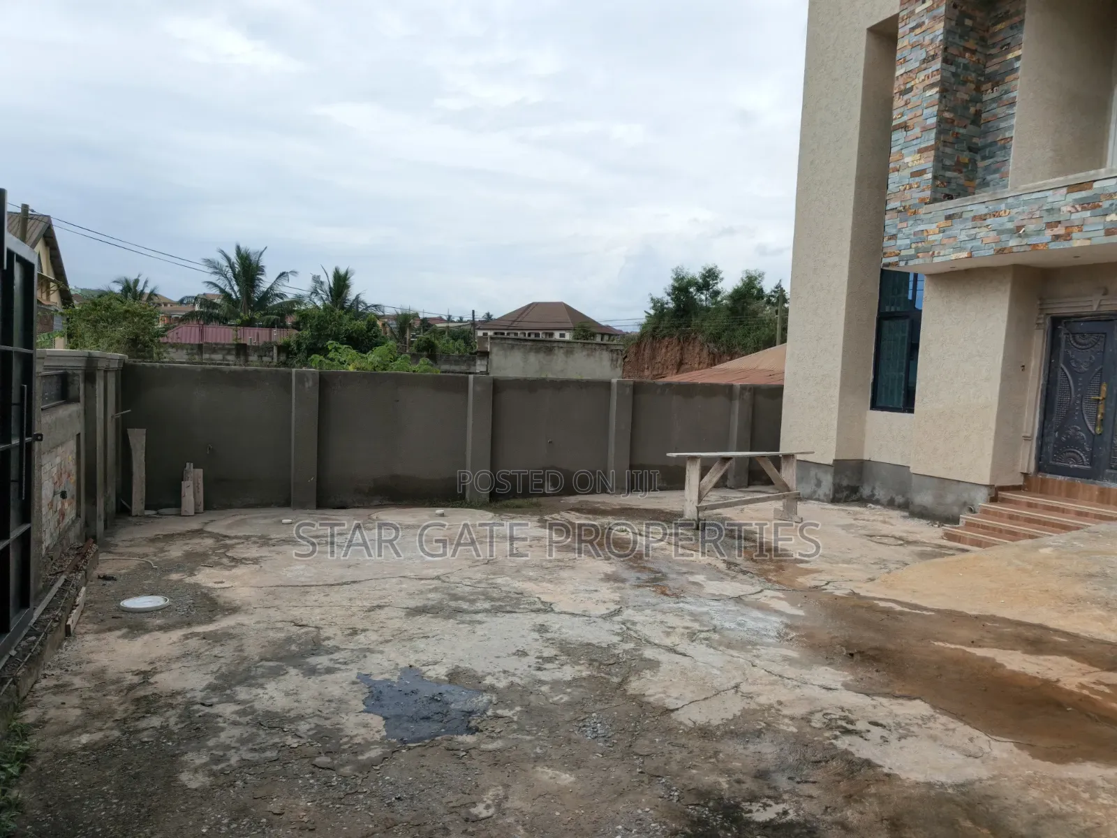 4bdrm House in Santasi Brofoyedu, Kumasi Metropolitan for sale