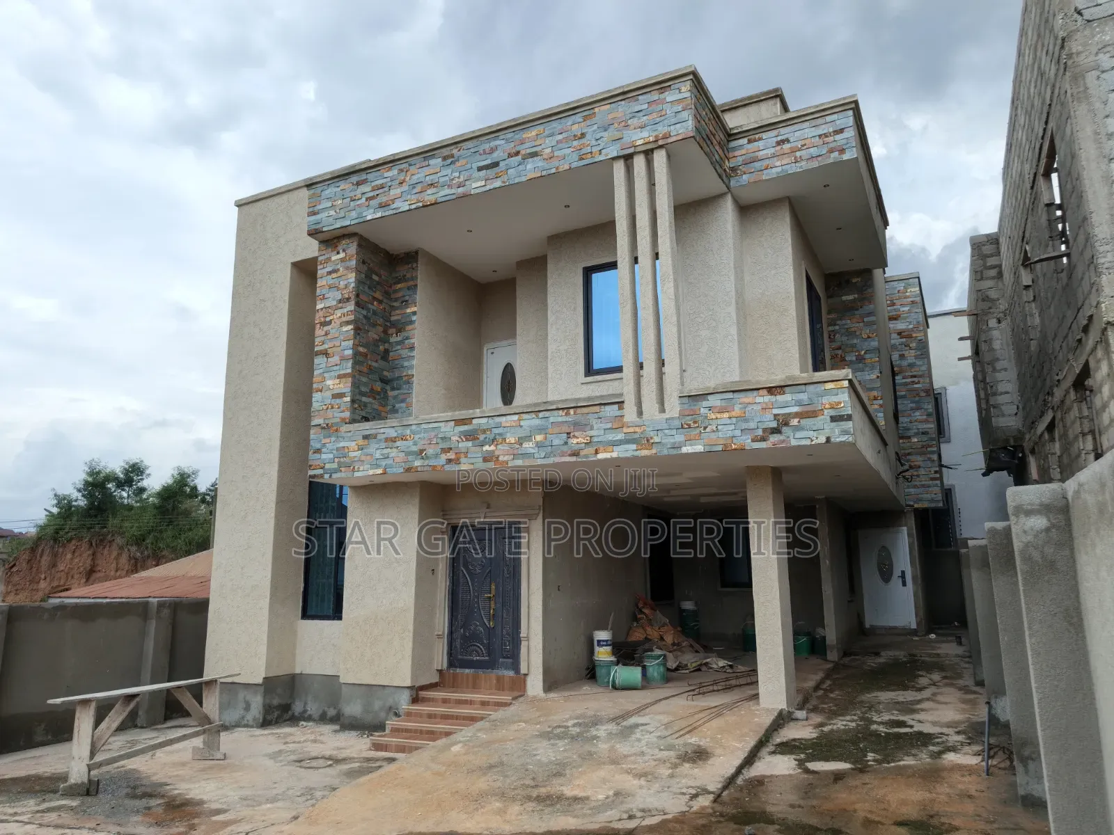 4bdrm House in Santasi Brofoyedu, Kumasi Metropolitan for sale
