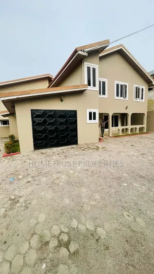 6bdrm House in Kwabenya Acp for rent
