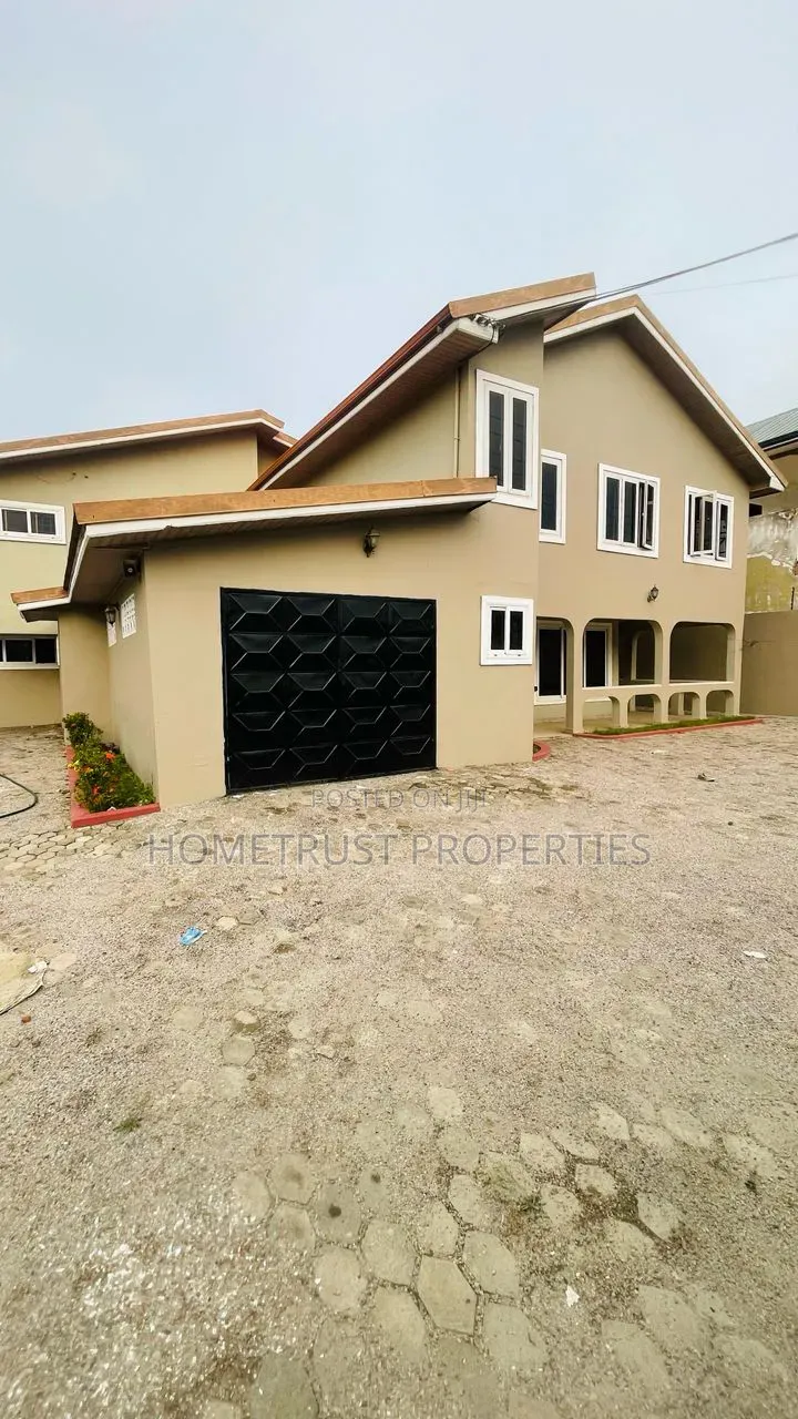 6bdrm House in Kwabenya Acp for rent