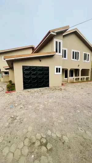 6bdrm House in Kwabenya Acp for rent