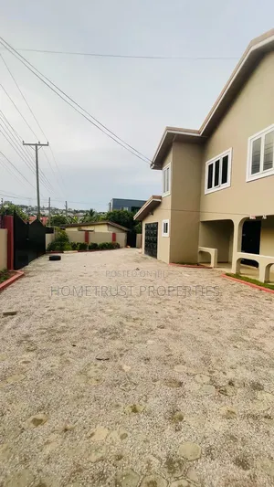 6bdrm House in Kwabenya Acp for rent