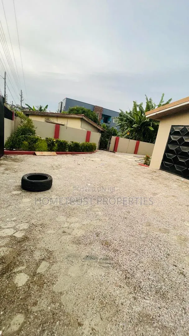 6bdrm House in Kwabenya Acp for rent