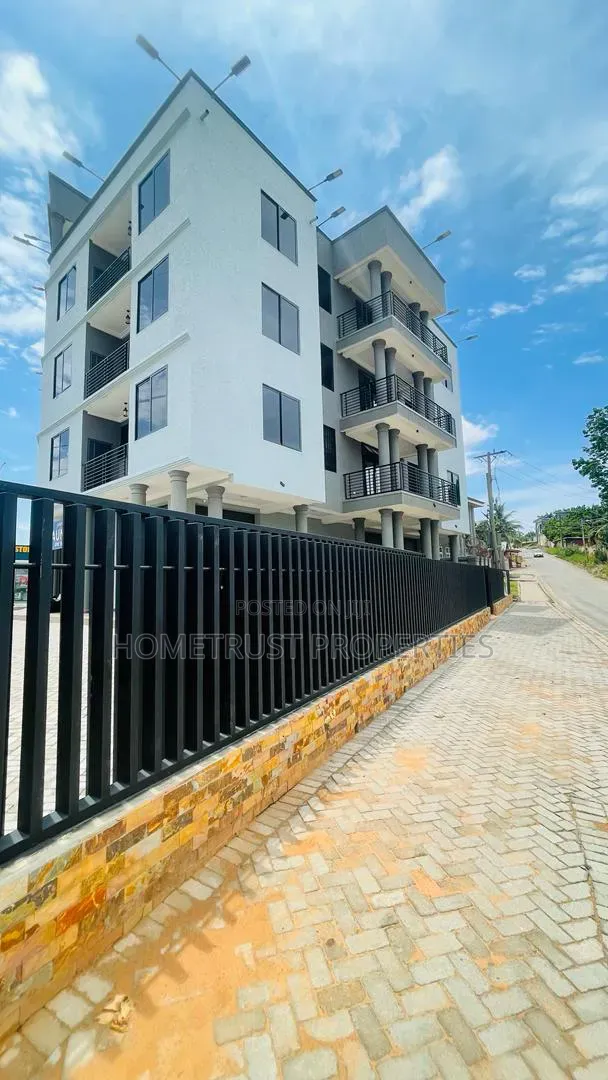 2bdrm Apartment in Kwabenya Acp for rent