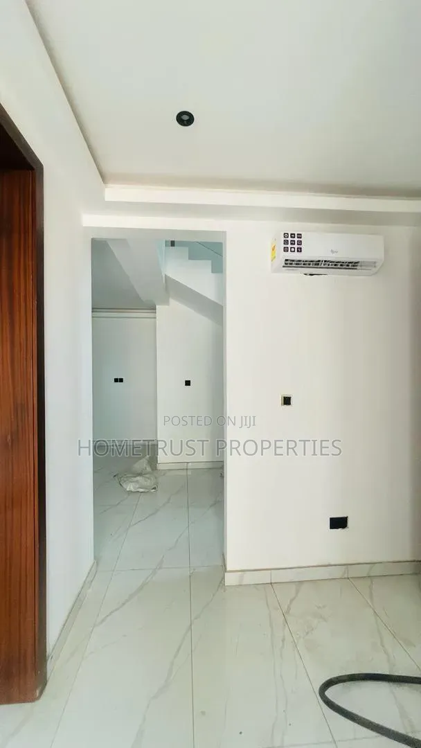 2bdrm Apartment in Kwabenya Acp for rent