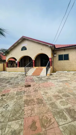 5bdrm House in Amasaman China Mall for rent